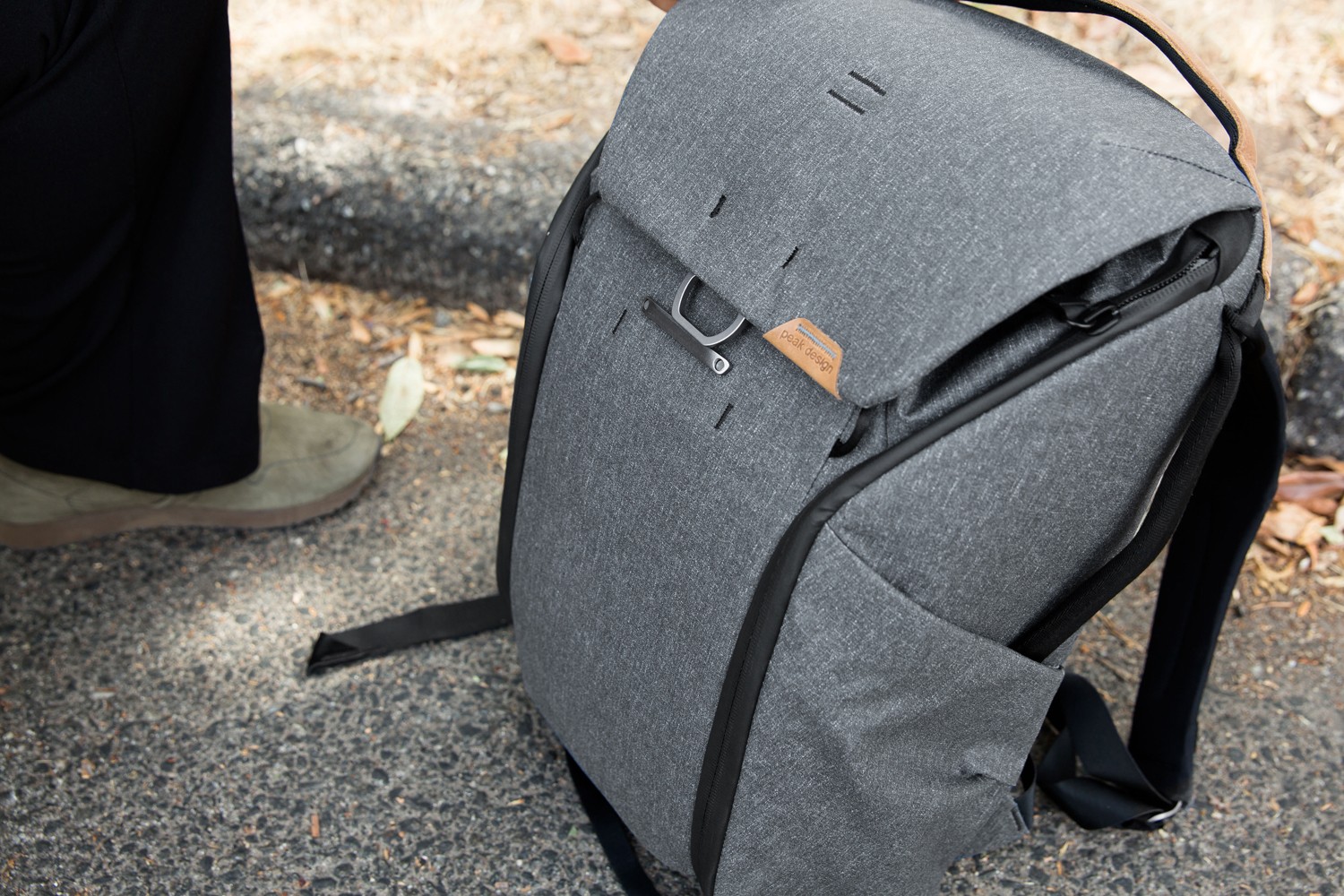 Plecak PEAK DESIGN Everyday Backpack v2 20L - grafitowy